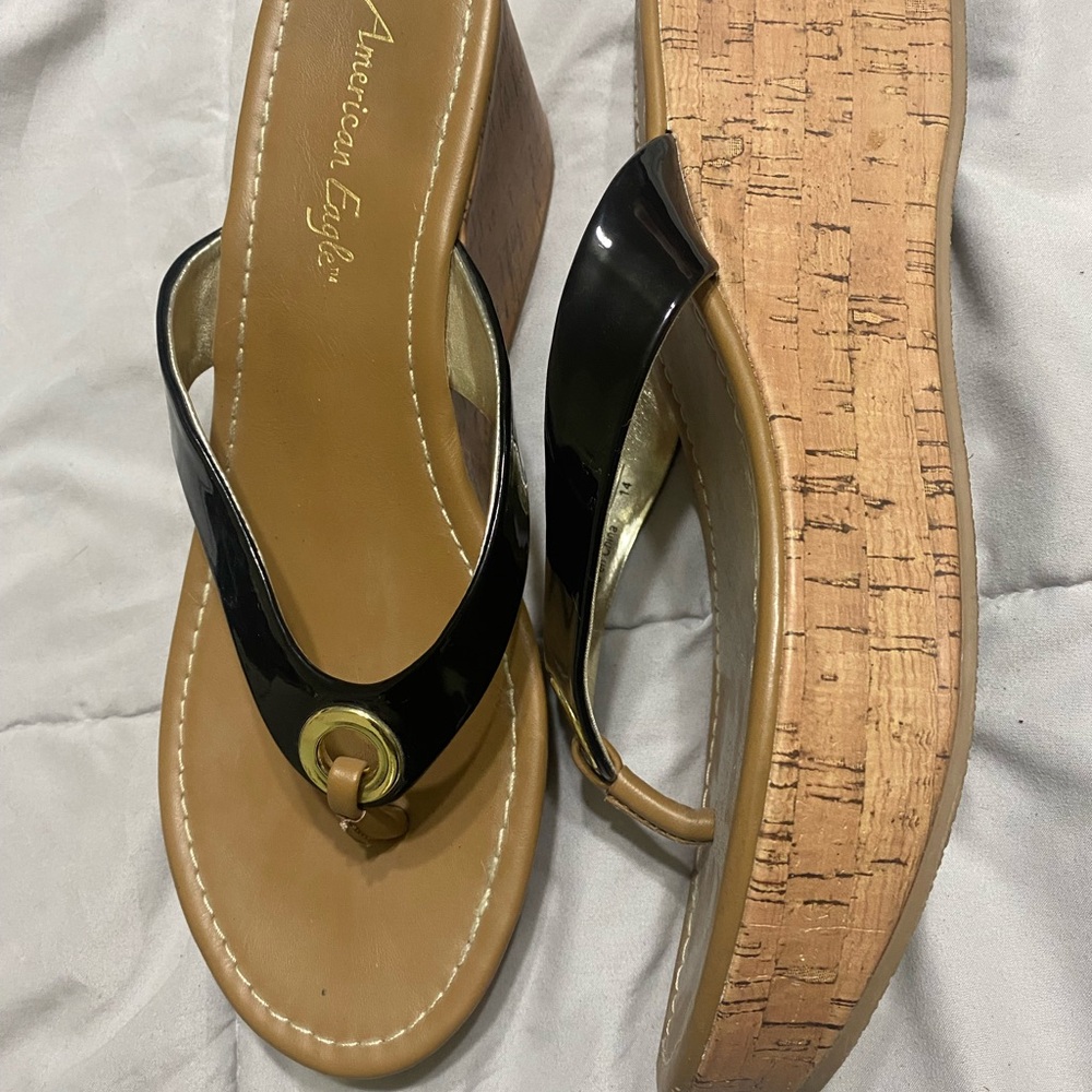 American Eagle Outfitters Black and Tan Wedge Sandals